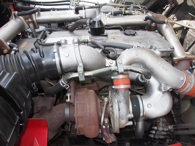 いすゞ ギガ 冷凍ウイング 大型 PDG-CYJ77W8 年式 H22[写真25]