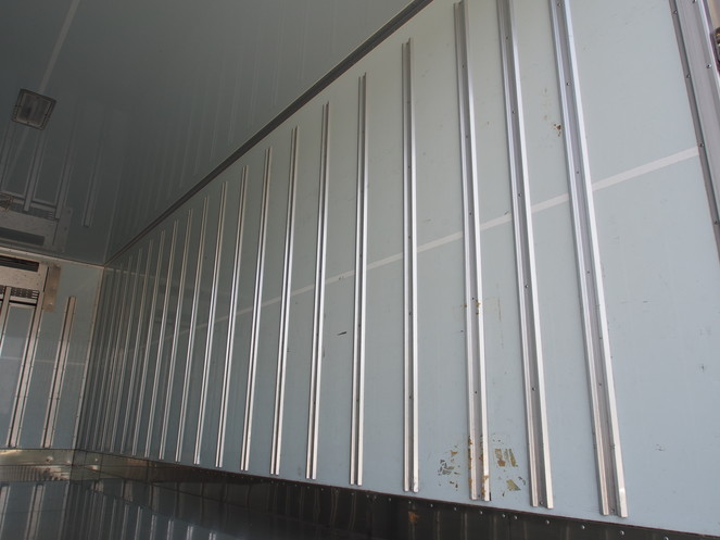 日野 レンジャー 冷凍バン 中増t BDG-FE8JLWA 年式 H20[写真18]