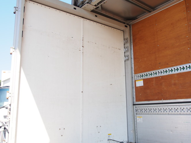 三菱ふそう ファイター ウイング車 中型 PA-FK64F 年式 H18[写真14]