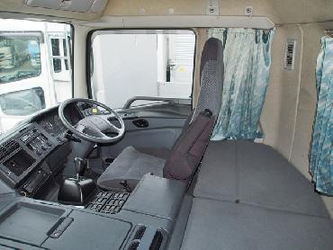 三菱ふそう スーパーグレート ウイング車 大型 LKG-FS54VZ 年式 H22 [写真16]