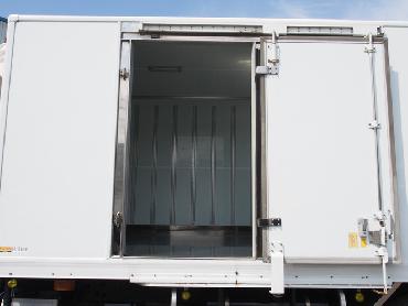 日野 レンジャー 冷凍バン 中増t BDG-FE8JLWA 年式 H20 [写真09]