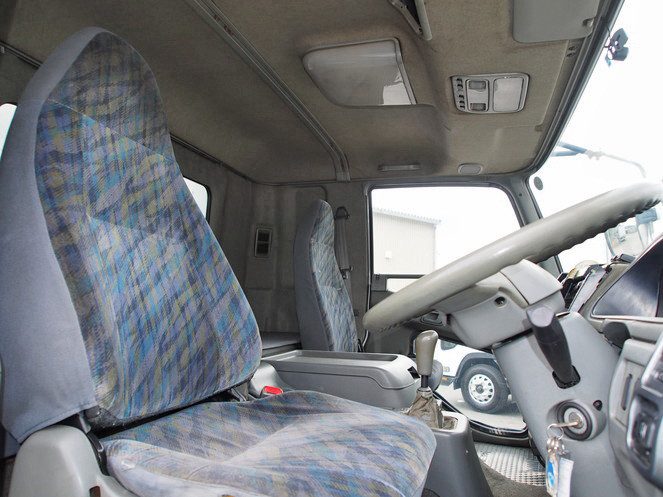 三菱ふそう ファイター ウイング車 中型 KK-FK61HM 年式 H15[写真09]