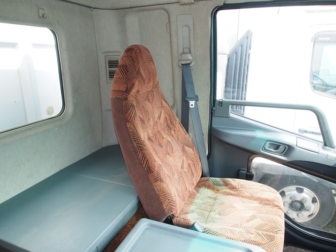 三菱ふそう ファイター ウイング車 中型 PA-FK64F 年式 H18[写真17]