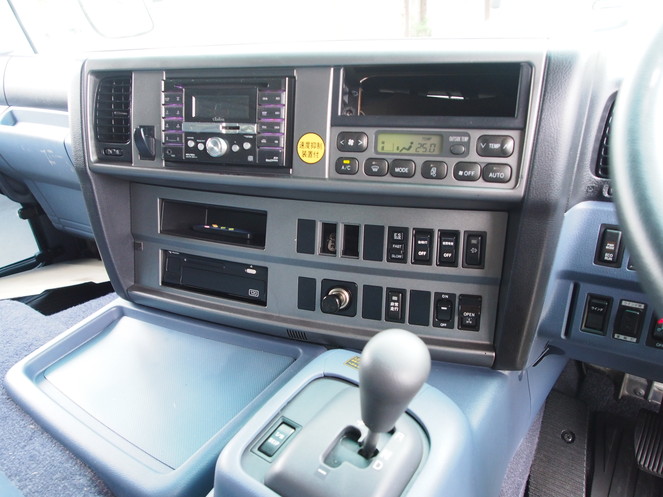 日野 グランドプロフィア ウイング車 大型 BKG-FW1EXYG 年式 H21[写真16]