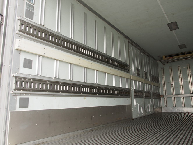 三菱ふそう ファイター 冷凍バン 中型 PDG-FK61F 年式 H20[写真18]