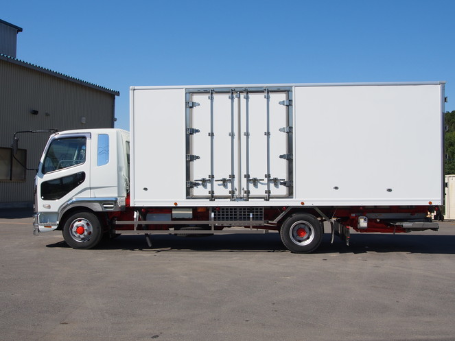 三菱ふそう ファイター 冷凍バン 中型 PDG-FK61F 年式 H20[写真08]