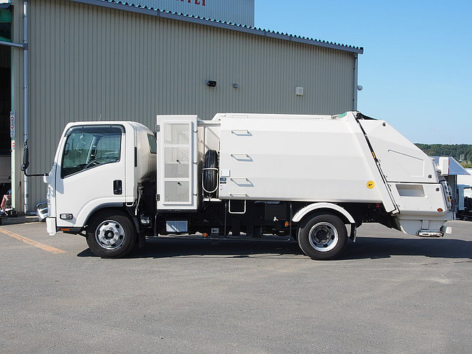 いすゞ エルフ パッカー 小型 PKG-NPR75N 年式 H22[写真07]