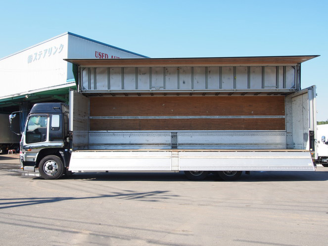 いすゞ ギガ ウイング車 大型 PDG-CYL77V8 年式 H20[写真10]