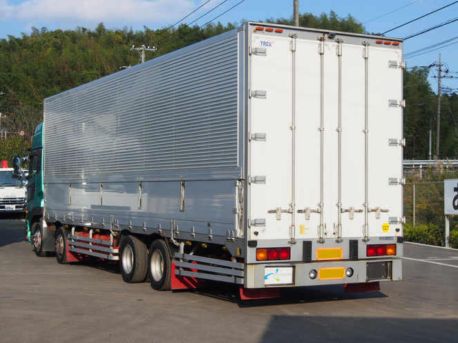 UDトラックス クオン ウイング車 大型 PKG-CG4ZE 年式 H21[写真05]