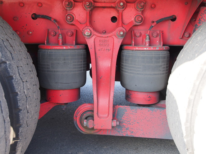 UDトラックス クオン ウイング車 大型 PKG-CG4ZE 年式 H21[写真34]