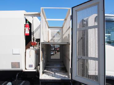 いすゞ エルフ パッカー 小型 PKG-NPR75N 年式 H22 [写真13]