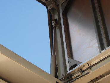 UDトラックス クオン ウイング車 大型 PKG-CG4ZE 年式 H21 [写真14]