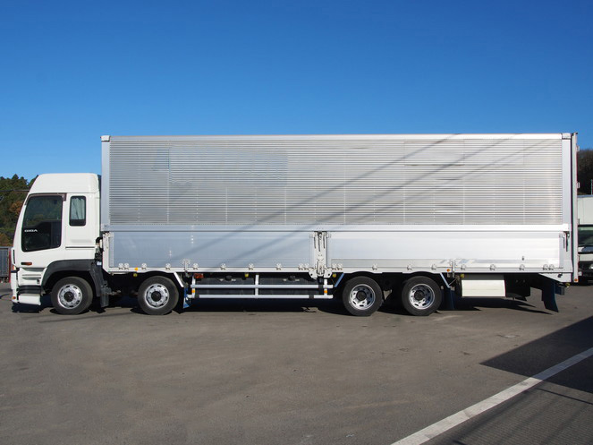 いすゞ ギガ ウイング車 大型 PDG-CYJ77W8 年式 H20[写真09]