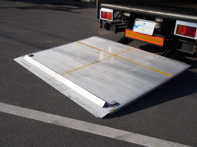 日野 プロフィア ウイング車 大型 KL-FW1KXHG 年式 H15[写真12]