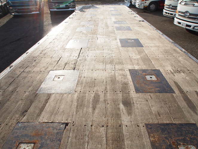 いすゞ ギガ 平ボディ 大型 PKG-CYJ77W8 年式 H19[写真14]