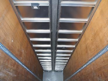 いすゞ ギガ ウイング車 大型 PDG-CYJ77W8 年式 H20 [写真17]