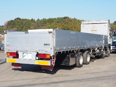 いすゞ ギガ 平ボディ 大型 PKG-CYJ77W8 年式 H19 [写真11]