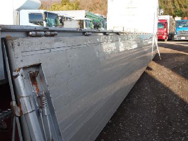 いすゞ ギガ 平ボディ 大型 PKG-CYJ77W8 年式 H19 [写真16]