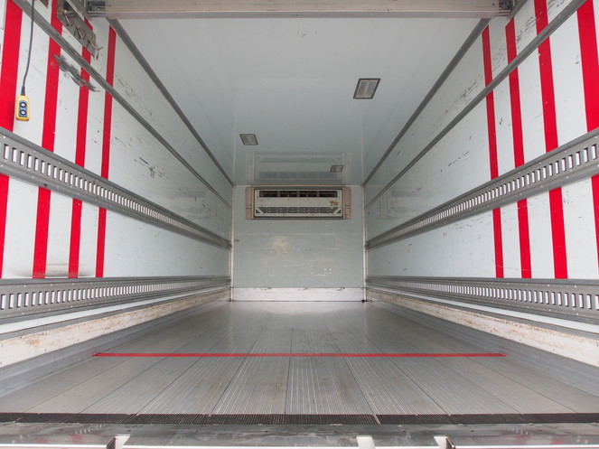 いすゞ フォワード 冷凍バン 中型 PKG-FRR90S2 年式 H22[写真10]