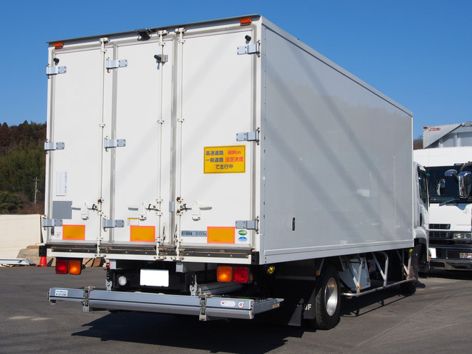 いすゞ フォワード 冷凍バン 中型 PKG-FRR90S2 年式 H22[写真07]