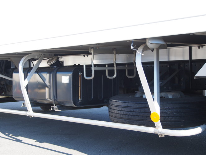 いすゞ フォワード 冷凍バン 中型 PKG-FRR90S2 年式 H22[写真19]