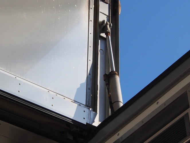 日野 プロフィア 冷凍ウイング 大型 BDG-FW1EXYJ 年式 H21[写真16]