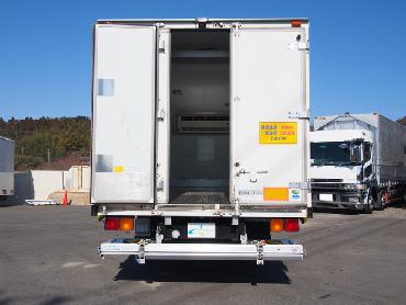 いすゞ フォワード 冷凍バン 中型 PKG-FRR90S2 年式 H22 [写真06]