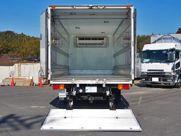 いすゞ フォワード 冷凍バン 中型 PKG-FRR90S2 年式 H22 [写真08]