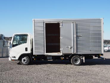 いすゞ エルフ バン車 小型 BKG-NLR85AN 年式 H21 [写真09]