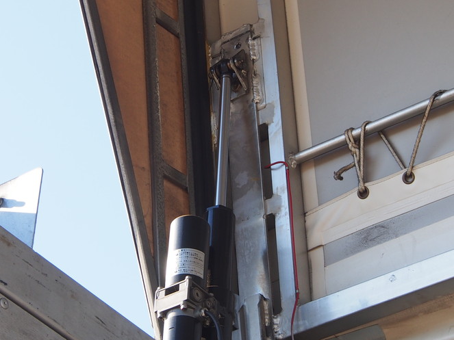 いすゞ フォワード ウイング車 中型 KK-FRD34L4 年式 H13[写真15]