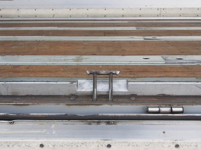 日野 グランドプロフィア ウイング車 大型 BKG-FW1EXYG 年式 H18[写真24]