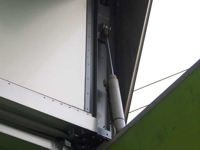 日野 グランドプロフィア ウイング車 大型 BKG-FW1EXYG 年式 H18[写真14]