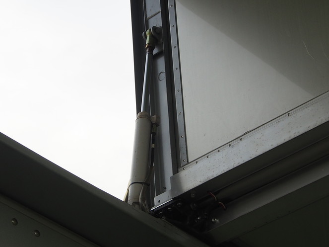 日野 グランドプロフィア ウイング車 大型 BKG-FW1EXYG 年式 H18[写真13]