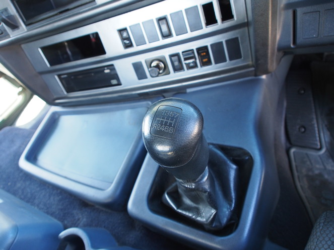 日野 グランドプロフィア トラクタ 大型 KS-SS1EKJA 年式 H16[写真10]