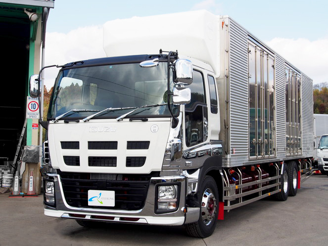 いすゞ ギガ 冷凍バン 大型 LKG-CYL77A 年式 H24[写真03]