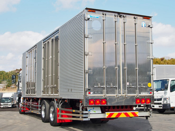 いすゞ ギガ 冷凍バン 大型 LKG-CYL77A 年式 H24[写真04]