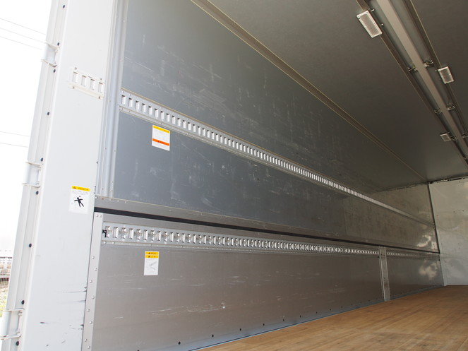 三菱ふそう スーパーグレート ウイング車 大型 QKG-FS54VZ 年式 H25[写真17]