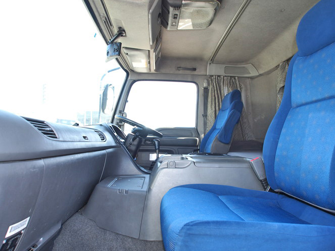 いすゞ ギガ ウイング車 大型 PDG-CYJ77W8 年式 H20[写真20]