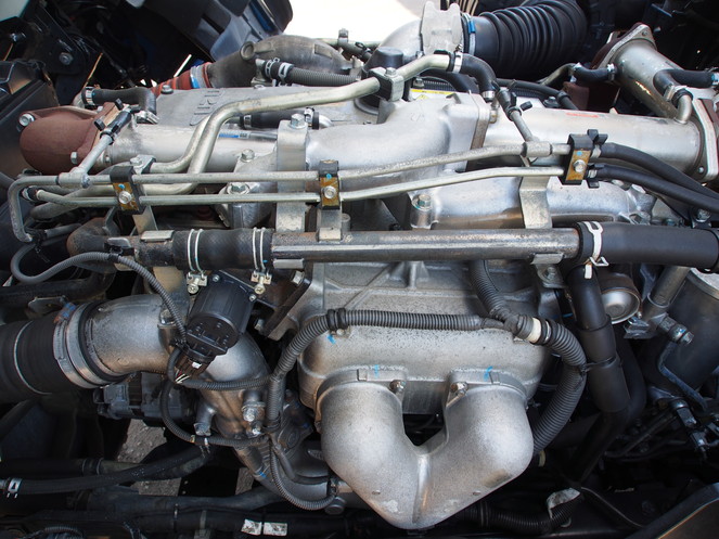 いすゞ ギガ ウイング車 大型 PDG-CYJ77W8 年式 H20[写真21]