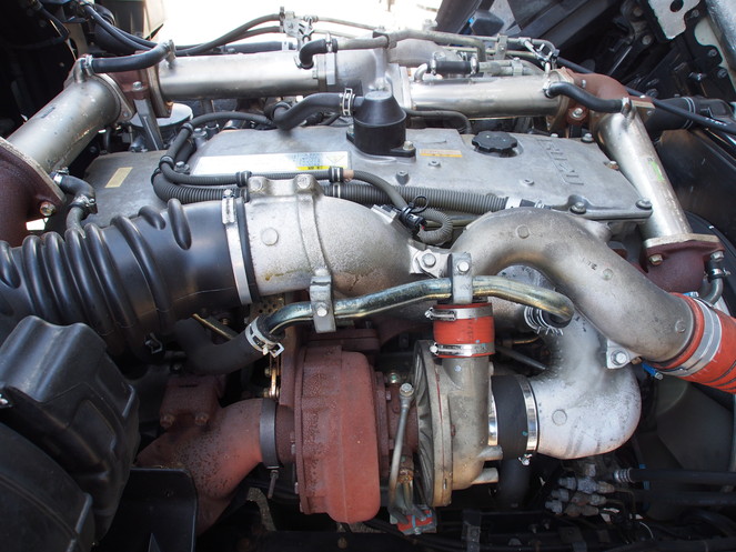 いすゞ ギガ ウイング車 大型 PDG-CYJ77W8 年式 H20[写真22]