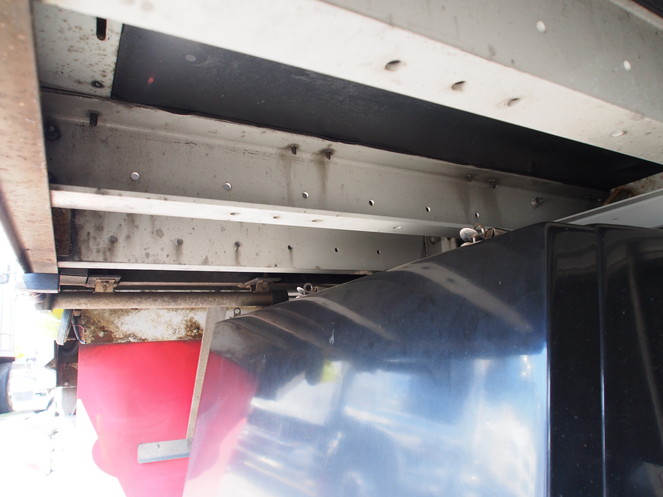 いすゞ ギガ ウイング車 大型 PDG-CYJ77W8 年式 H20[写真25]