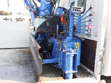 いすゞ エルフ ユニック 小型 PB-NKR81A 年式 H17 [写真14]