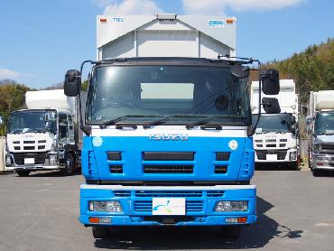 いすゞ ギガ ウイング車 大型 PDG-CYJ77W8 年式 H20 [写真03]