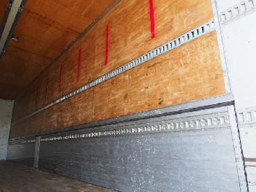 いすゞ ギガ ウイング車 大型 PDG-CYJ77W8 年式 H20 [写真16]