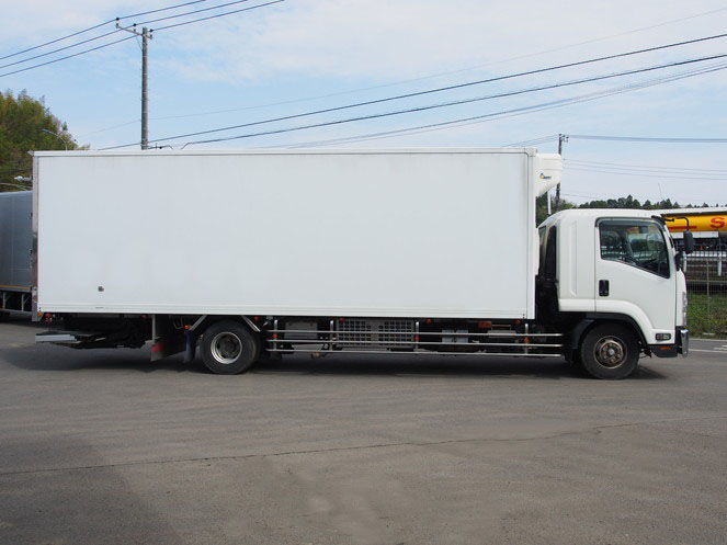 いすゞ フォワード 冷凍バン 中増t PKG-FSR34T2 年式 H21[写真05]
