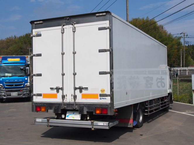 いすゞ フォワード 冷凍バン 中増t PKG-FSR34T2 年式 H21[写真08]