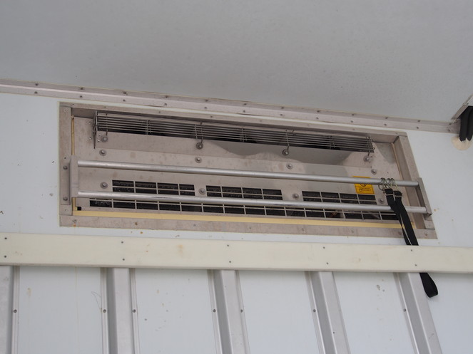 いすゞ フォワード 冷凍バン 中増t PKG-FSR34T2 年式 H21[写真19]