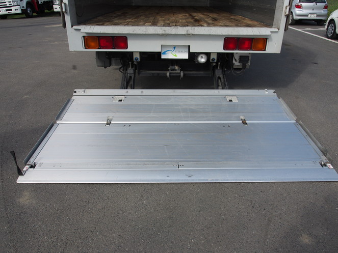 日野 レンジャープロ ウイング車 中型 BKG-FD7JLYA 年式 H22[写真12]