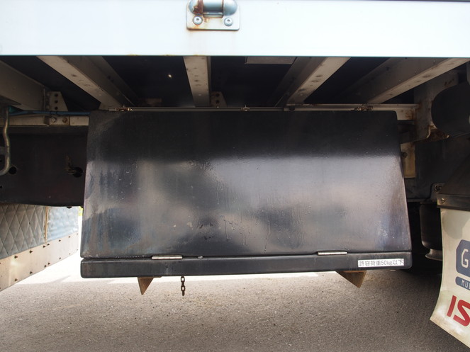 いすゞ ギガ ウイング車 大型 PKG-CYJ77W8 年式 H22[写真28]