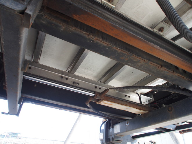 いすゞ フォワード 冷凍バン 中増t PKG-FSR34T2 年式 H21[写真25]